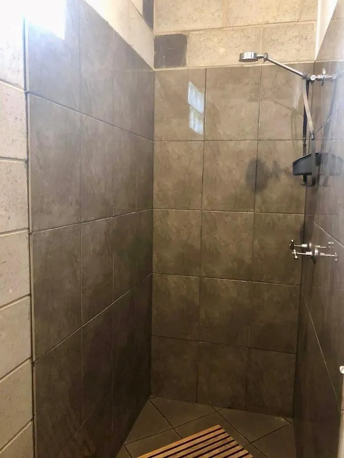 بيت ريفي فندق ستانثوربفي  Granite Belt Cabins أستراليا