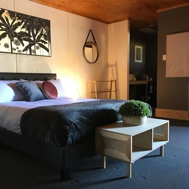فندق ستانثوربفي  Granite Belt Cabins